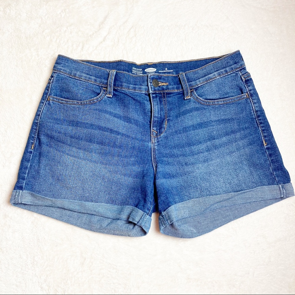 Old Navy semi-fitted cuffed denim jean shorts 6